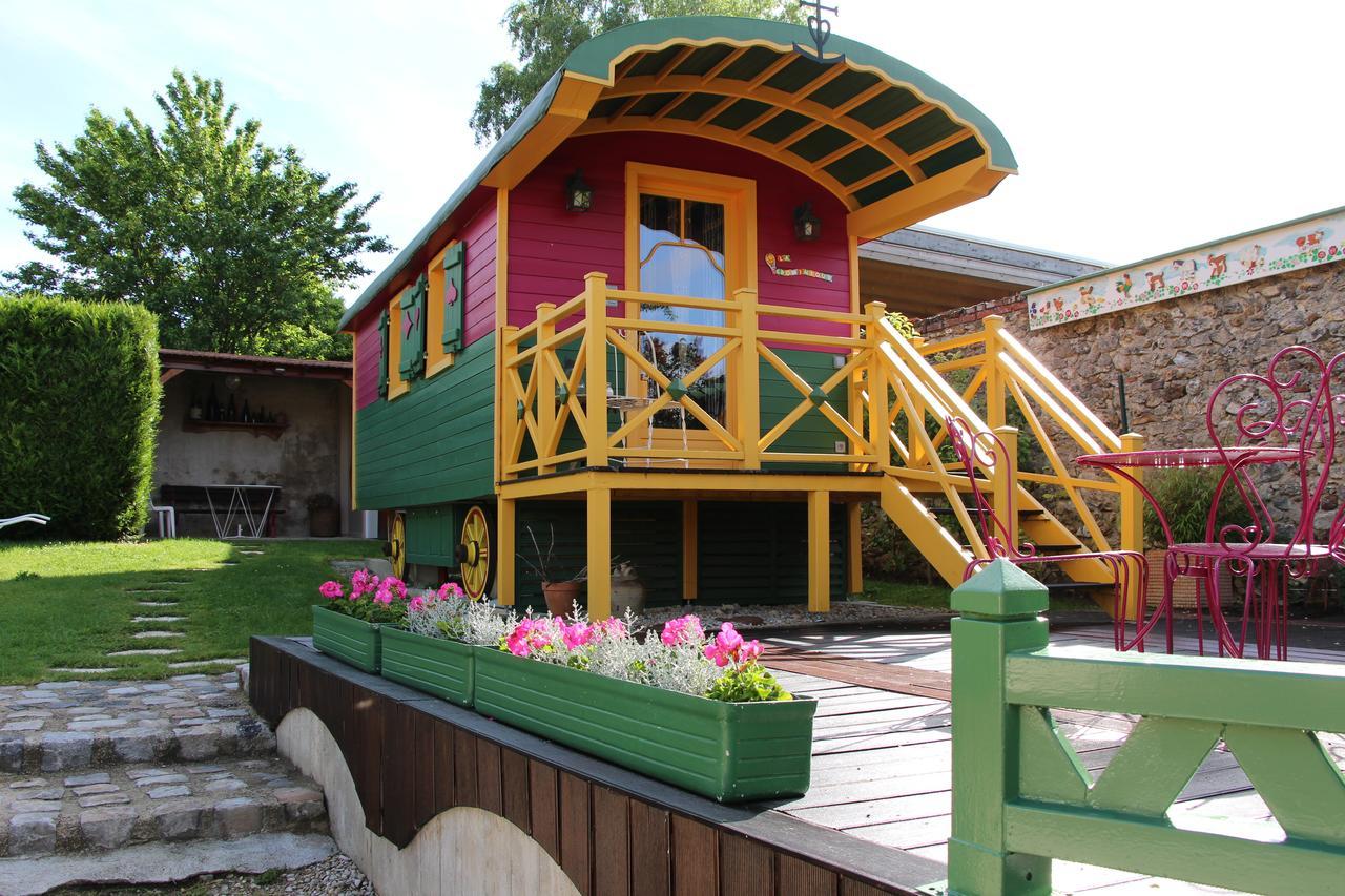Roulotte La Dominique Bed & Breakfast Romery  Luaran gambar