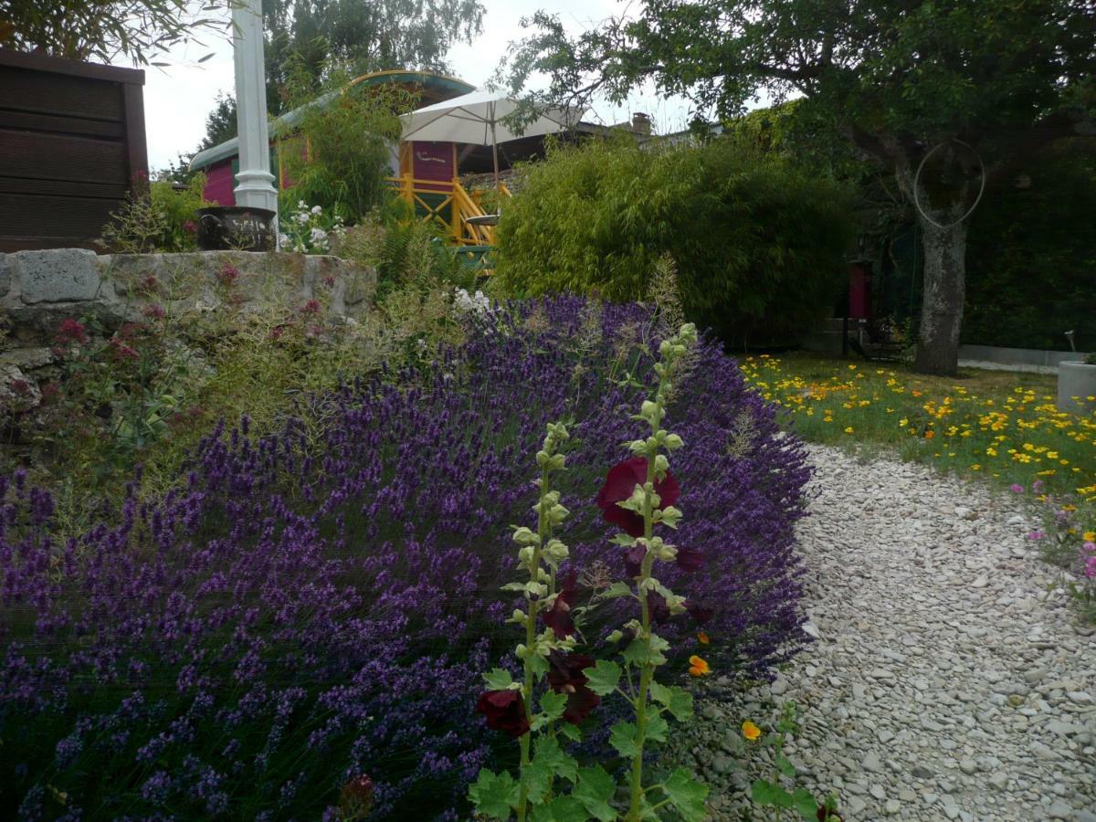 Roulotte La Dominique Bed & Breakfast Romery  Luaran gambar