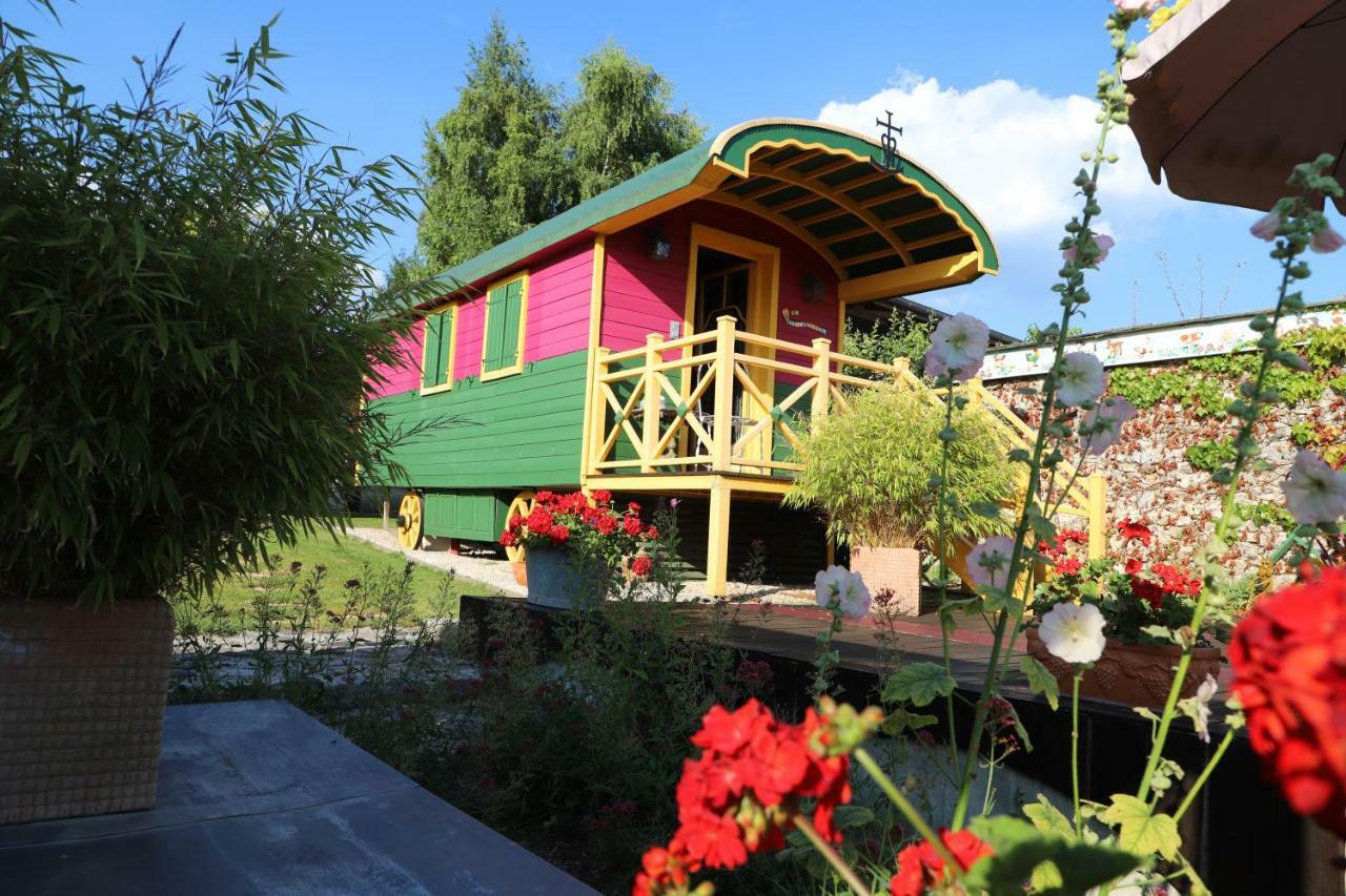Roulotte La Dominique Bed & Breakfast Romery  Luaran gambar