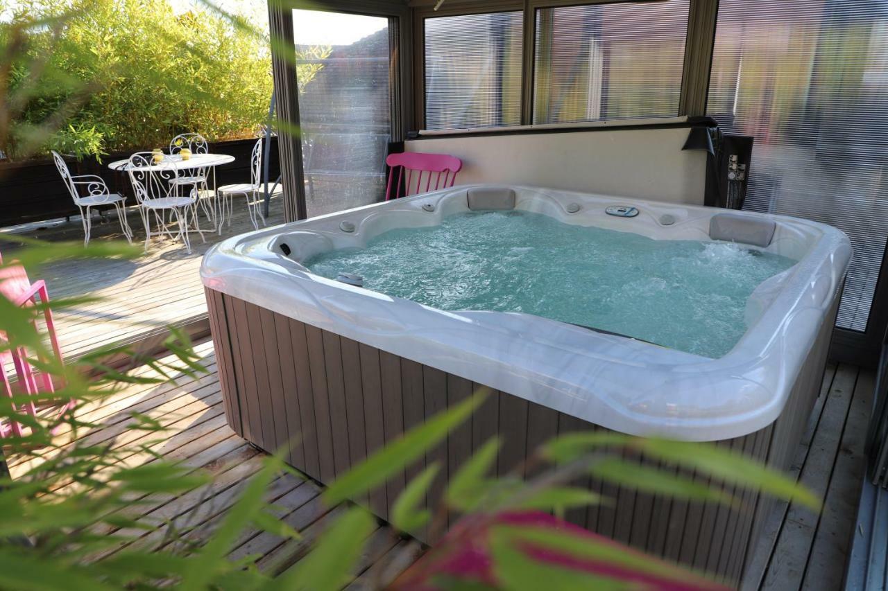 Roulotte La Dominique Bed & Breakfast Romery  Luaran gambar